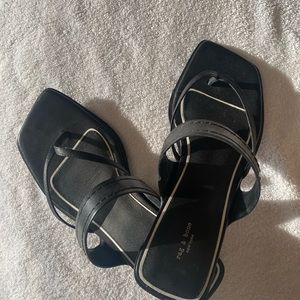 Rag & Bone black square toed size 9 sandal